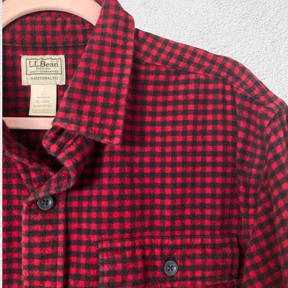 LL Bean Heavy Flannel Shirt Men XL Traditional Red Plaid 277981 Outdoor Gorpcore - Picture 1 of 7